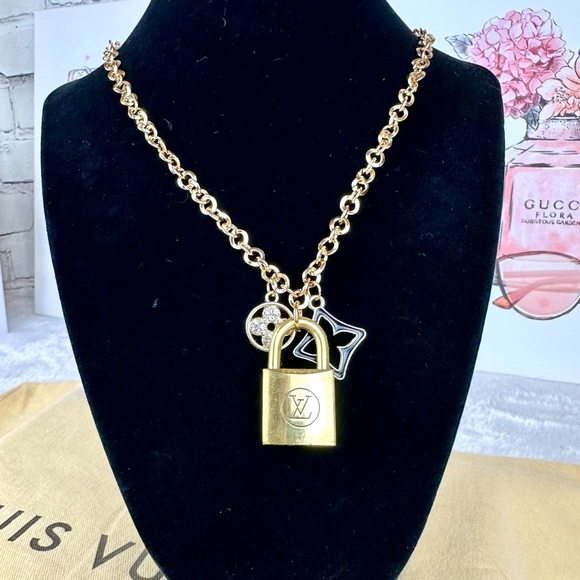 Louis Vuitton Lock #224 Pendant Necklace with charms gift set - Picture 1 of 5
